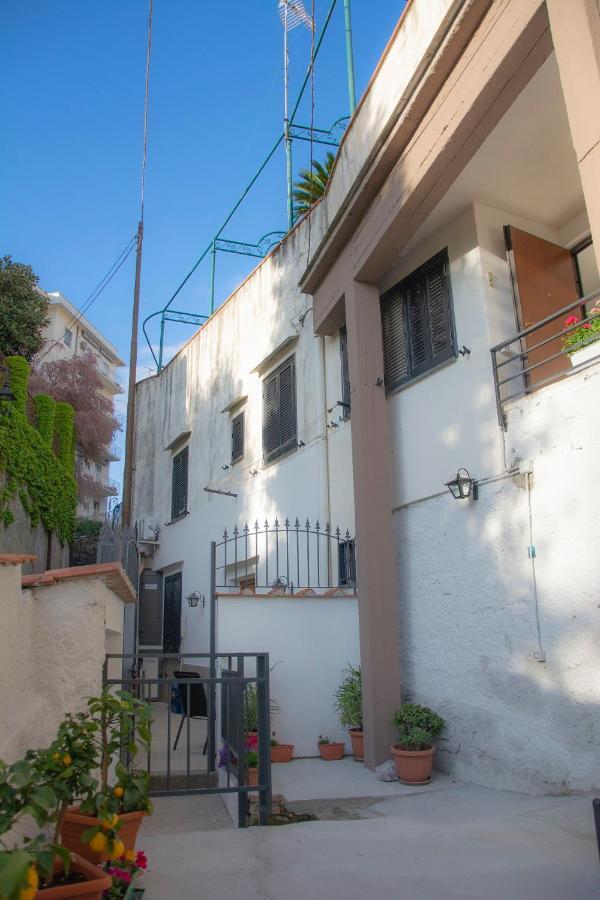 Quintessenza - Sorrento Coast Rentroom 비코에쿠엔세 외부 사진